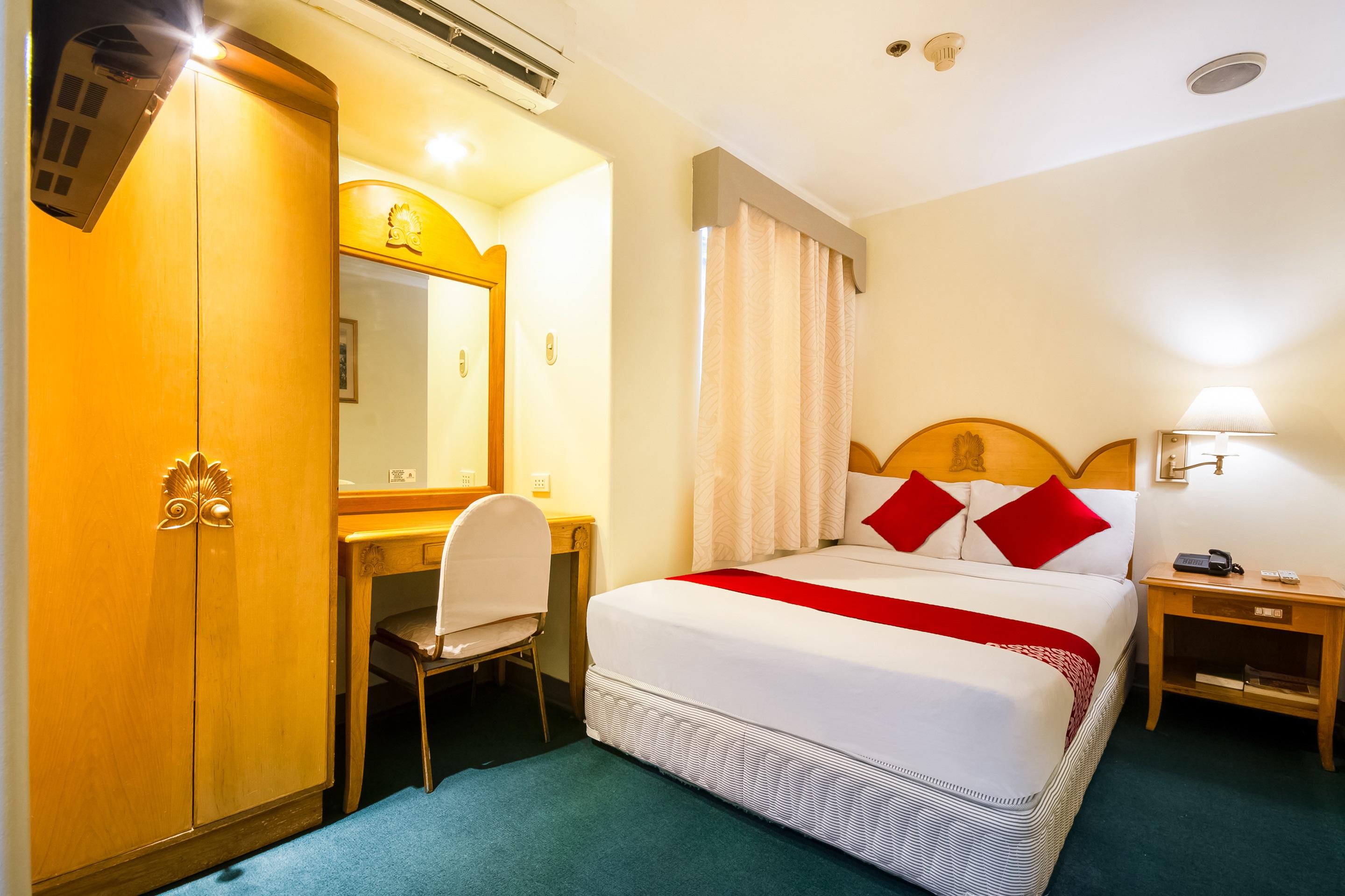 Palladium Suites Hotel Cebu Exteriör bild