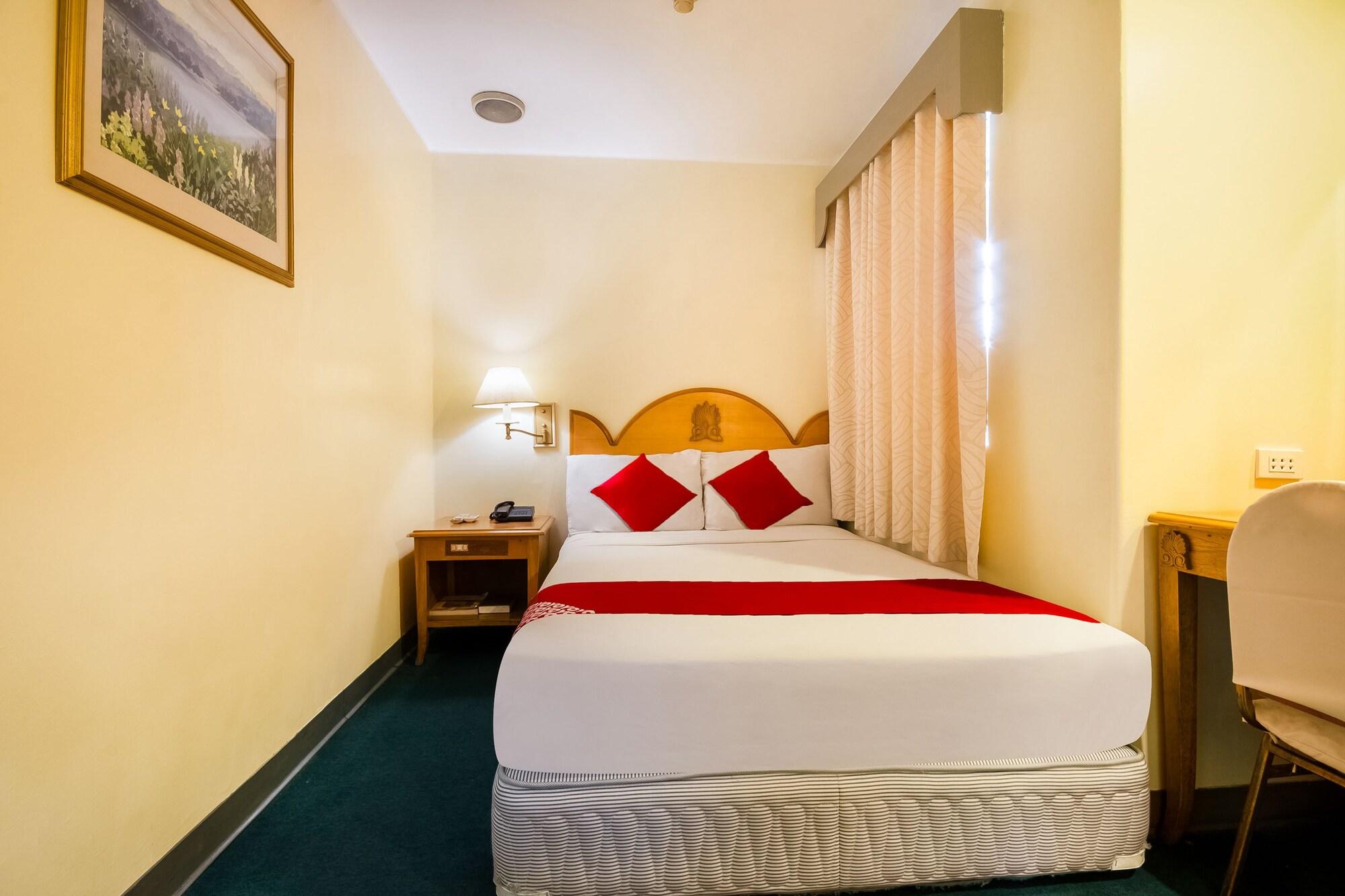 Palladium Suites Hotel Cebu Exteriör bild