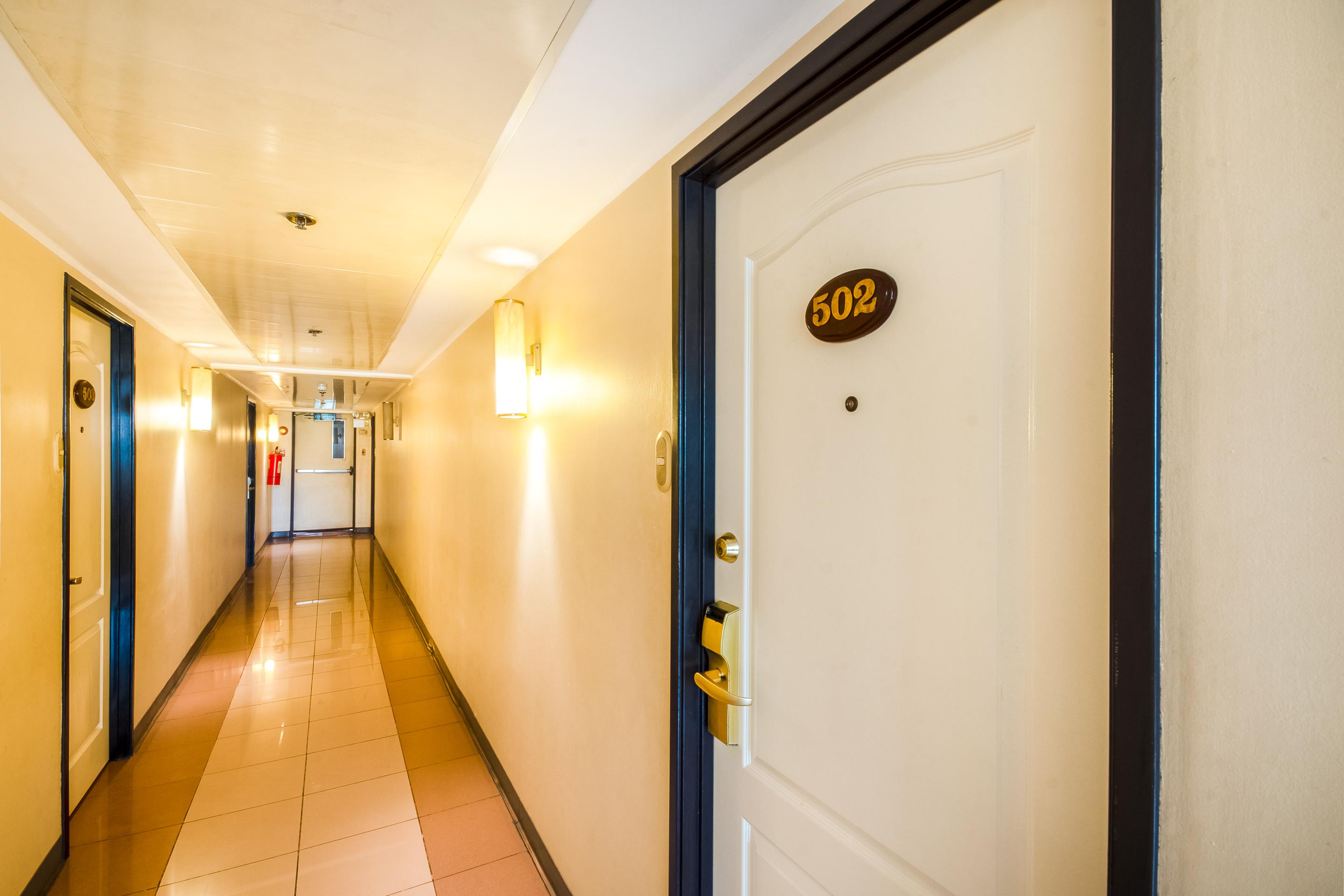 Palladium Suites Hotel Cebu Exteriör bild