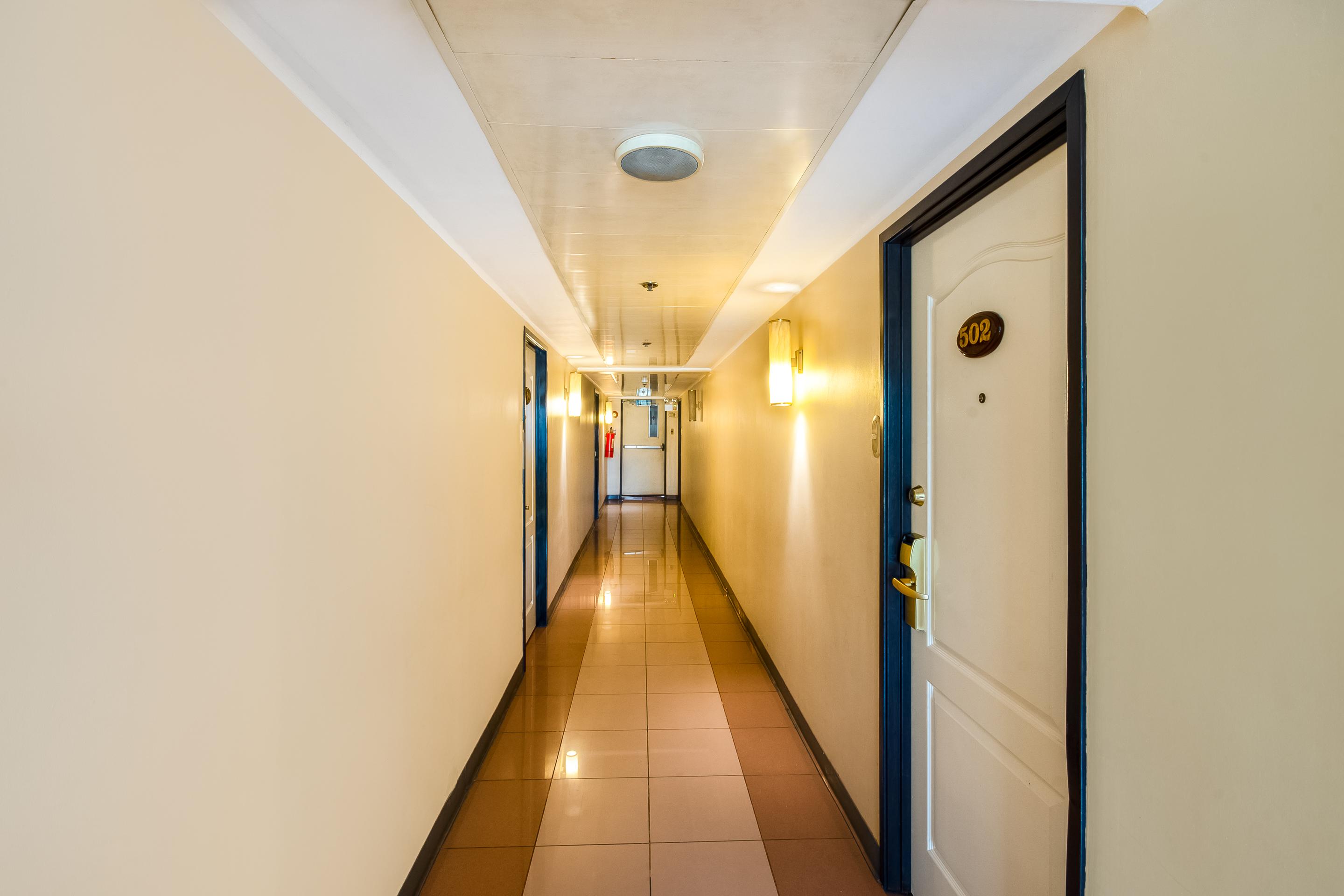 Palladium Suites Hotel Cebu Exteriör bild